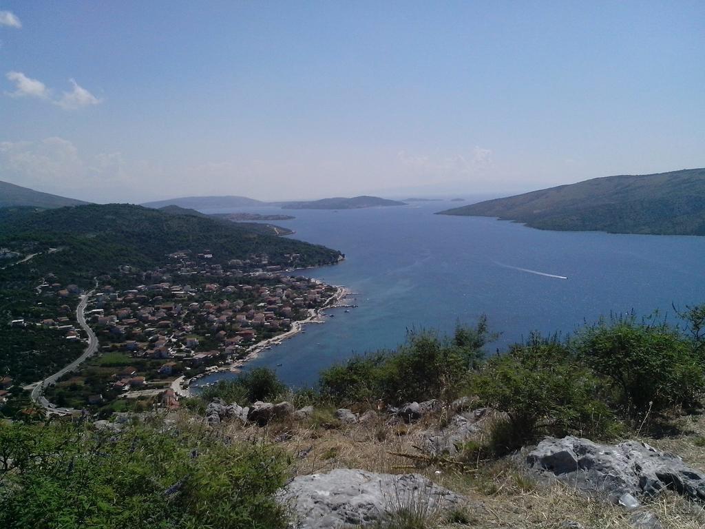 Apartments Mornar Poljica  Екстер'єр фото